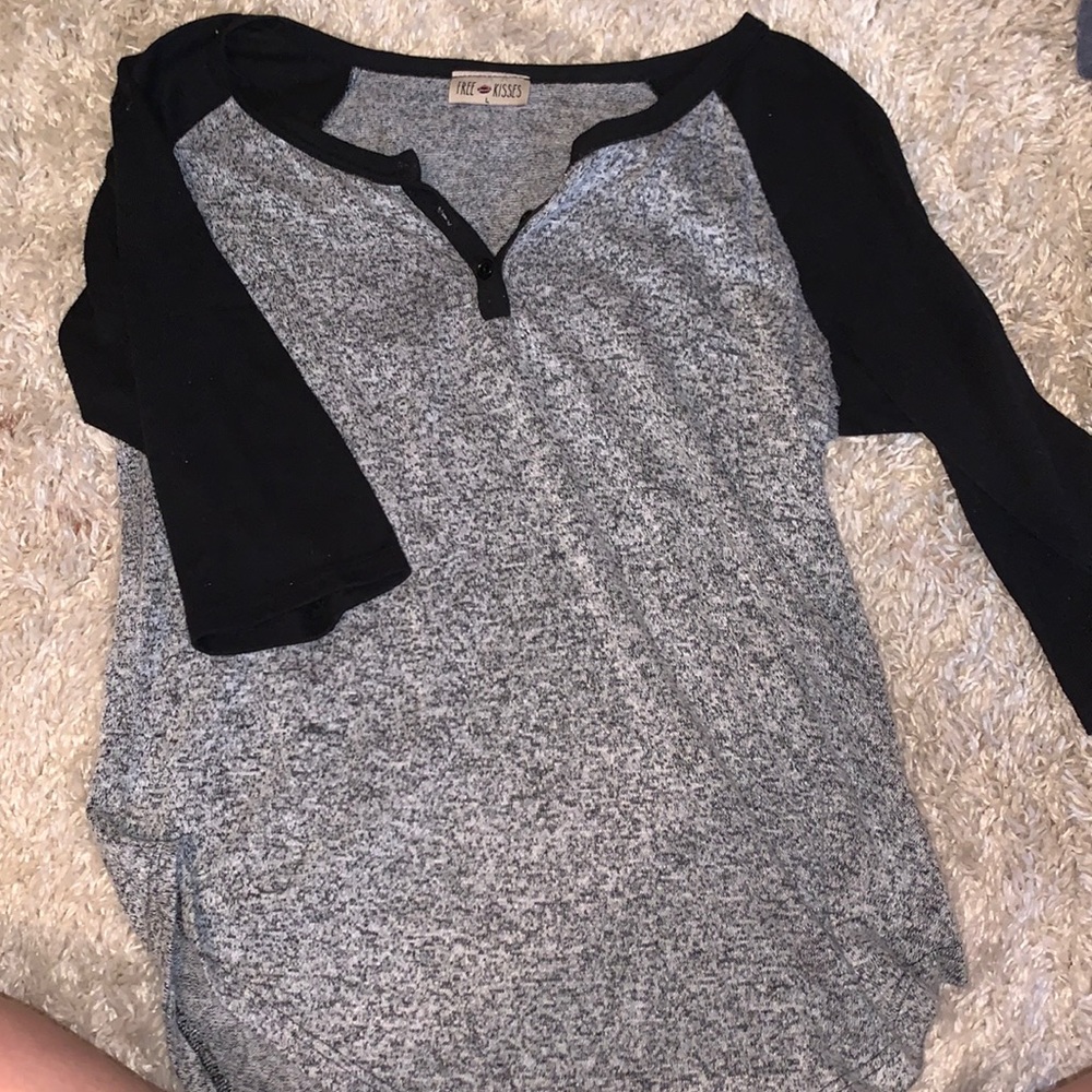 Free Kisses Elbow Short Sleeve